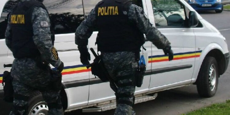 Bijuterii de 70.000 de lei recuperate de polițiști