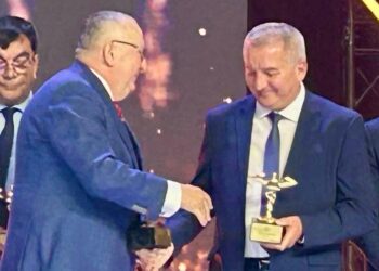 Aquatim si Banatu-i fruncea