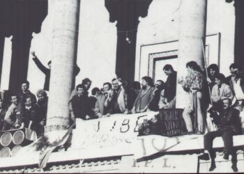 A vorbi despre Revoluție