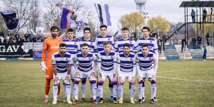 Politehnica se apropie de play-off