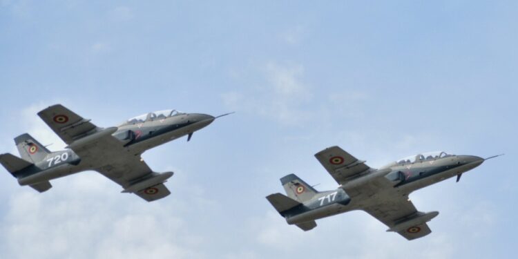 Zboruri militare în zone populate