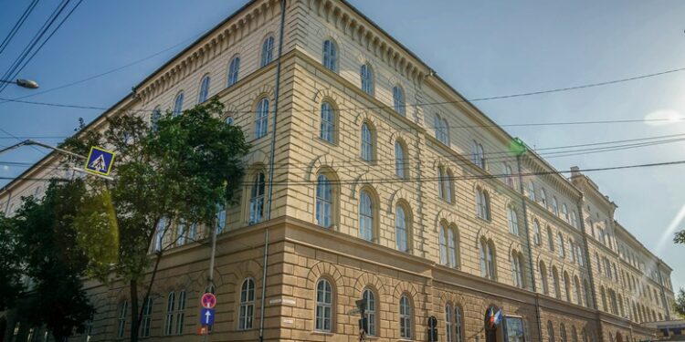 Frigul persistă în Palatul Dicasterial din Timișoara