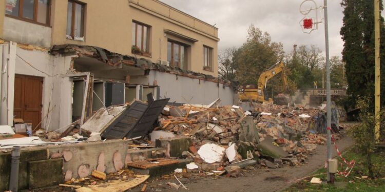 Fritz, demolatorul fără autorizație