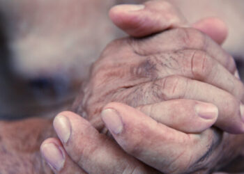 Condiții insalubre și periculoase într-un azil din Timiș