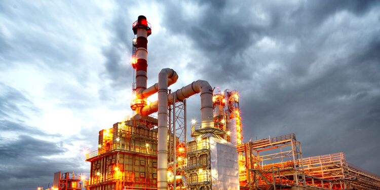 Rusia ia în calcul restricționarea exporturilor de benzină