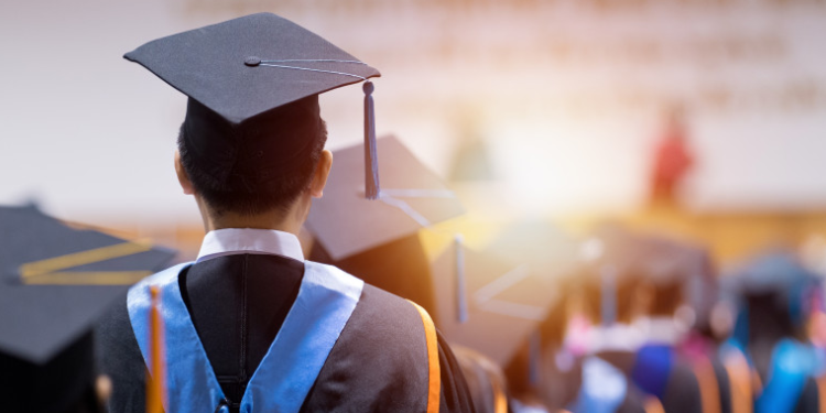 Visul multor tineri spulberat de taxele catastrofale