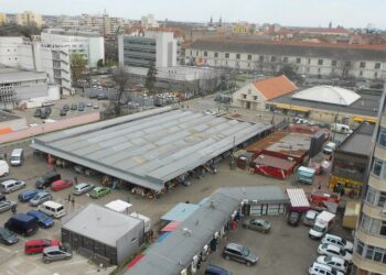 Dezastru urbanistic în Piața 700