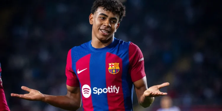 Lamine Yamal, contract uriaș cu Barcelona până în 2030