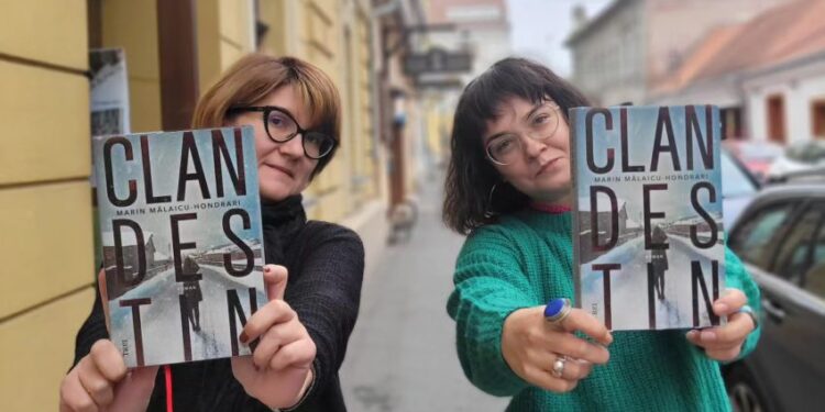 Două Bufnițe părăsesc cuibul