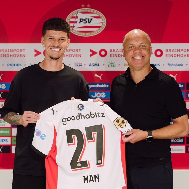 Dennis Man semnează cu PSV până în 2029