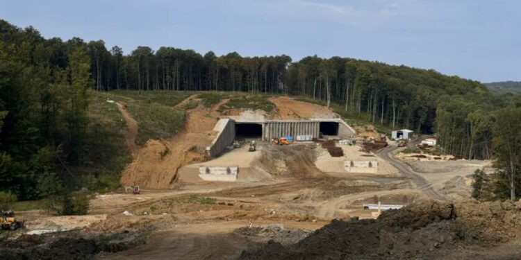 Din nou întârzieri la autostradă