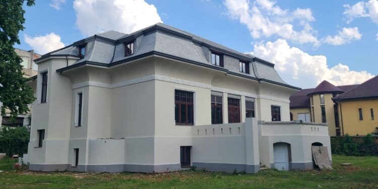 Primăria alege să plătească cu aproape un milion de euro mai mult  pentru Casa Muhle