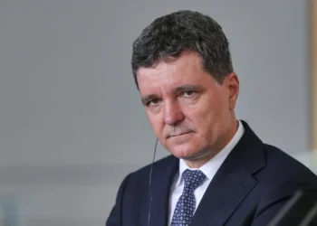 NICUȘOR N-AVEA O TOBĂ