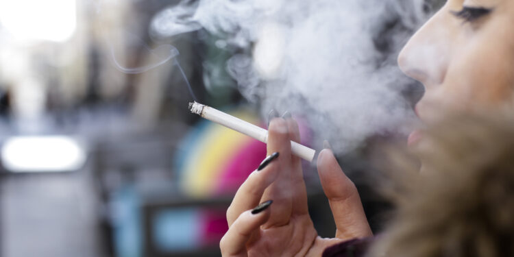 Epidemie de fumat în școli