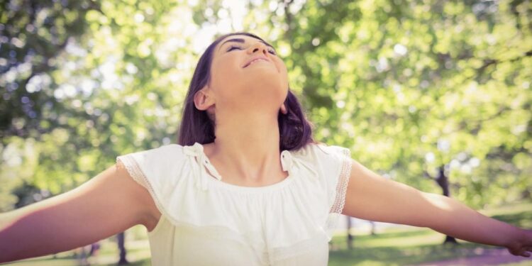 Speranța de viață la nivel mondial a revenit la valorile înregistrate înainte de pandemia de COVID-19