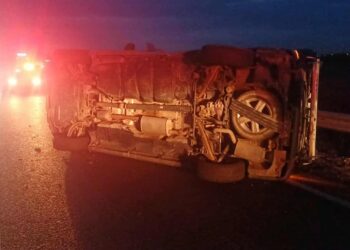 Microbuz răsturnat pe șoseaua de centură