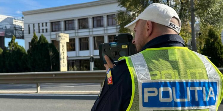 Vitezomani amendați de polițiști