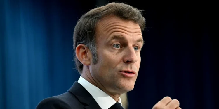 Macron lansează un nou „Serviciu Naţional” militar voluntar pentru tineri