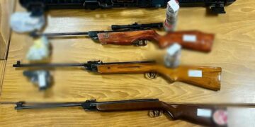 Percheziții la deținătorii ilegali de arme