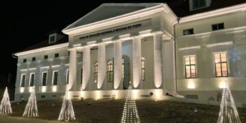 Peste 900 de oameni au pășit pragul Conacului Mocioni din Foeni