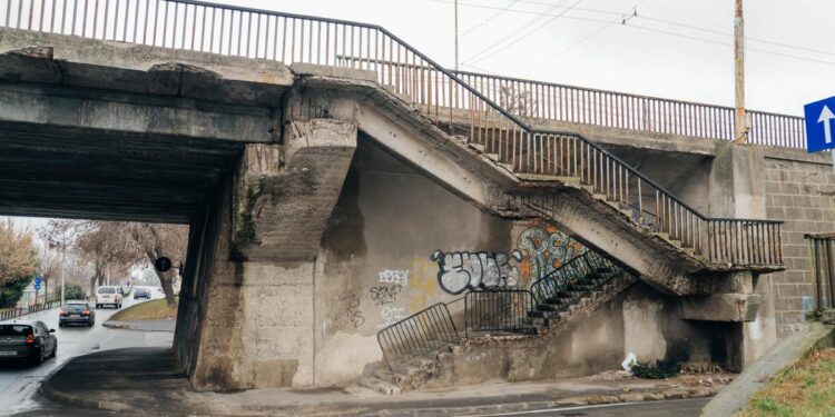 Începe reabilitarea Podului Iuliu Maniu