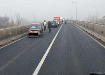 Pe contrasens pe centură