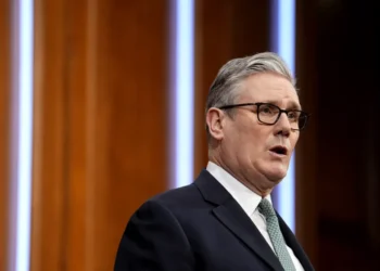 Mark Carney, contrazis