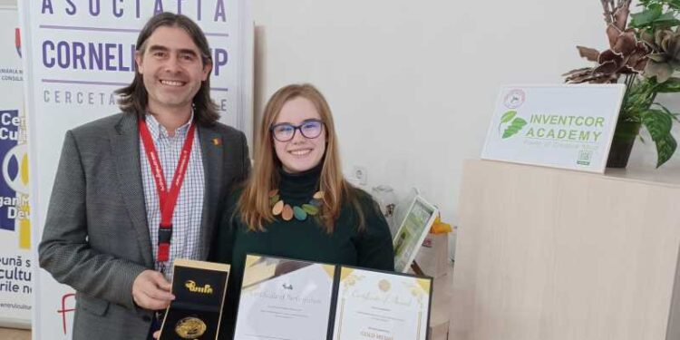 Elevă din Deva medaliată în Taiwan