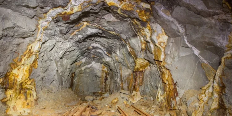 Al doilea cel mai mare zăcământ de aur și cupru din Europa se află la Rovina, în Hunedoara