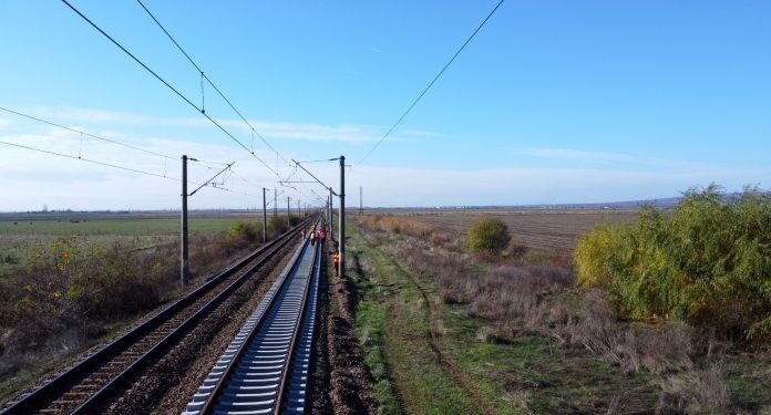 Zece kilometri de cale ferată deschiși circulației