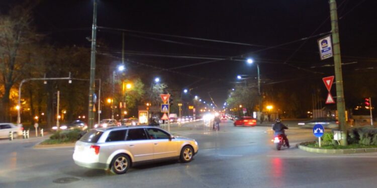 Lucrări la apă și canalizare pe Bulevardul 16 Decembrie 1989