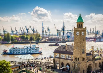 Cele mai bune orașe de vizitat la pas