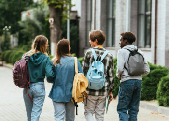 Se pregătește un val de abandon universitar?