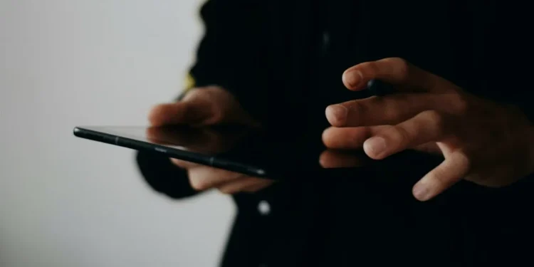 Spionajul „zero-click”