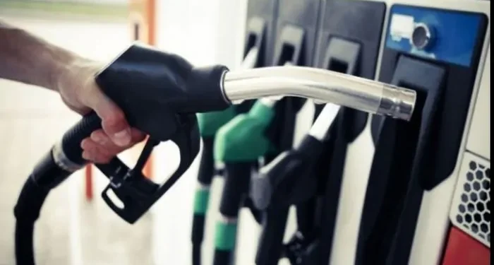 Carburanții se tot scumpesc